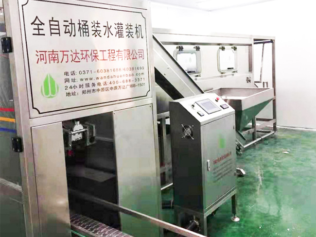 200桶每小時灌裝機 200桶每小時灌裝機