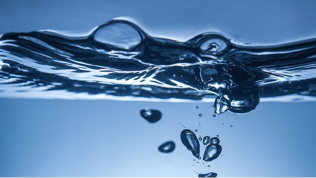 市場(chǎng)常見飲用水分類