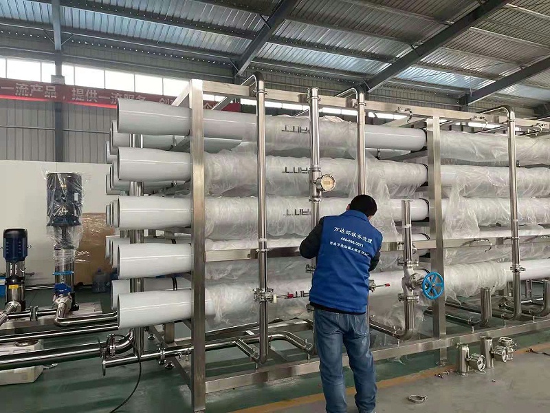 純水設備加工現場