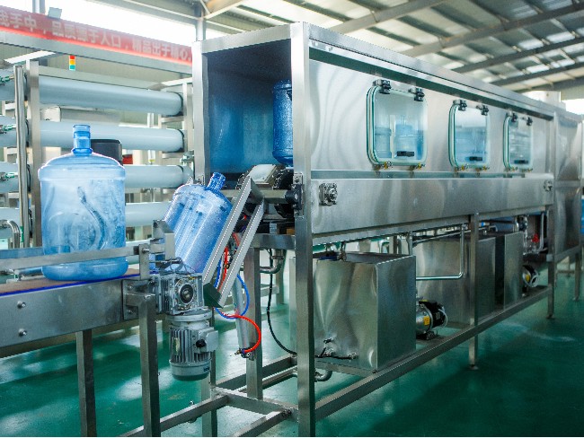 生產礦泉水設備一套要多少錢 生產礦泉水設備一套要多少錢