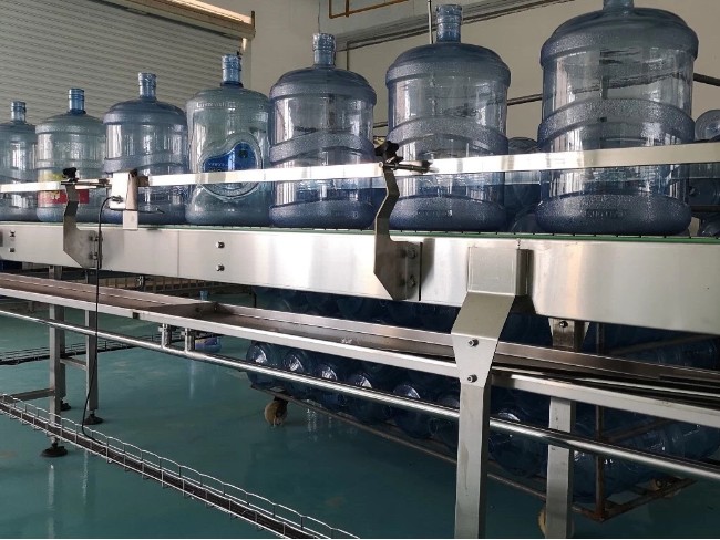 礦泉水灌裝生產線多少錢一套 礦泉水灌裝生產線多少錢一套